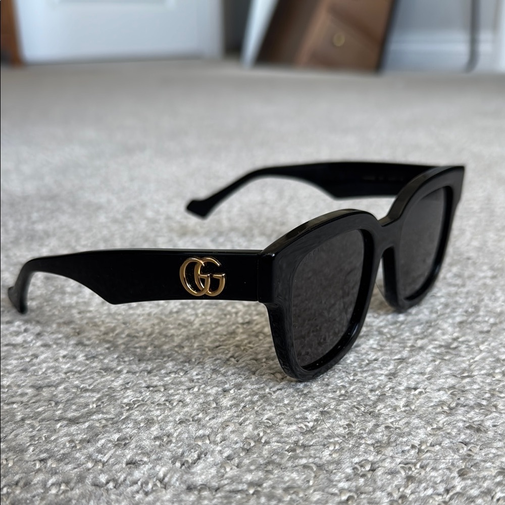 Gucci Black Sunglasses